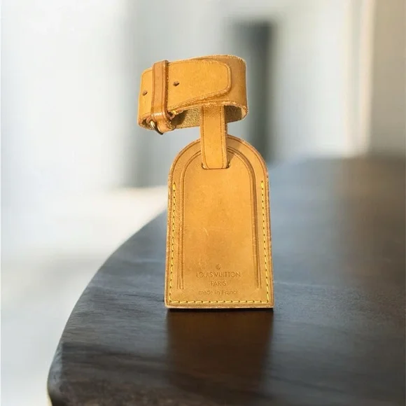 Louis Vuitton Tan Leather Luggage Tag - Picture 1 of 2